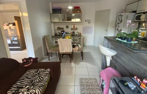 Apartamento em Ponta de Baixo, São José