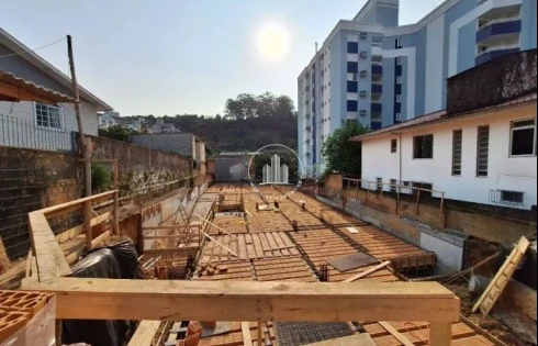 Apartamento em Carvoeira, Florianópolis