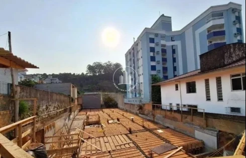 Apartamento em Carvoeira, Florianópolis