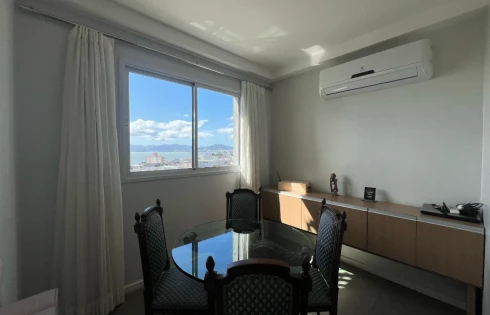 Apartamento em Barreiros, São José