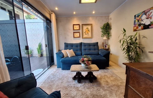 Casa em Ponta de Baixo, São José