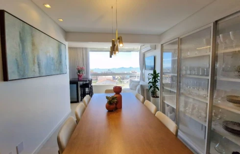 Apartamento em Barreiros, São José