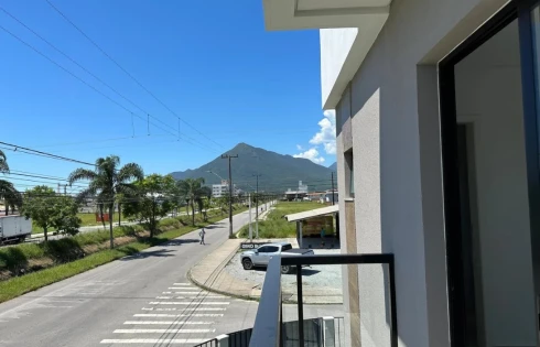 Sobrado geminado em Nova Palhoça, Palhoça
