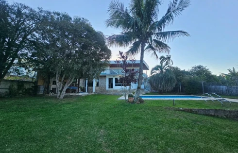 Casa em Ponta de Baixo, São José