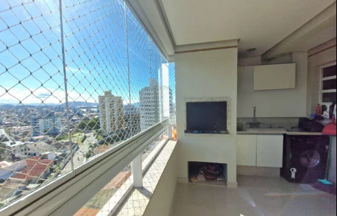 Apartamento em Barreiros, São José