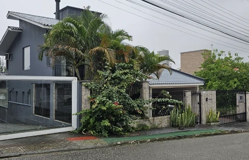 Casa com 3 quartos em Pedra Branca, Palhoça