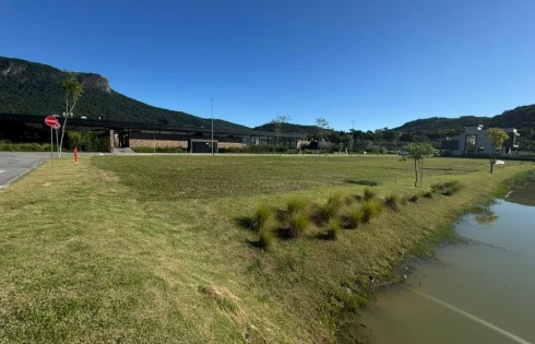 Terreno com 0 quartos em Pedra Branca, Palhoça