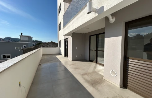 Apartamento em Praia Comprida, São José