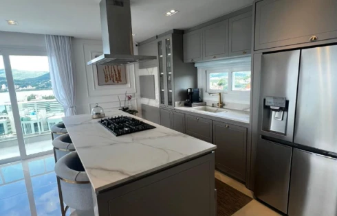 Apartamento em Agronômica, Florianópolis