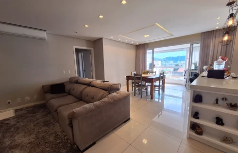 Apartamento em Barreiros, São José