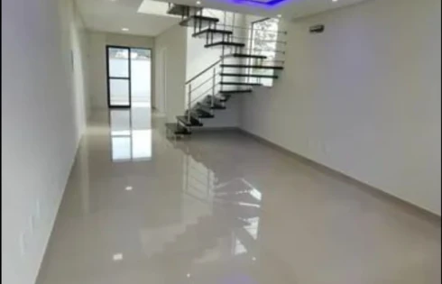 Sobrado geminado em Aririú, Palhoça