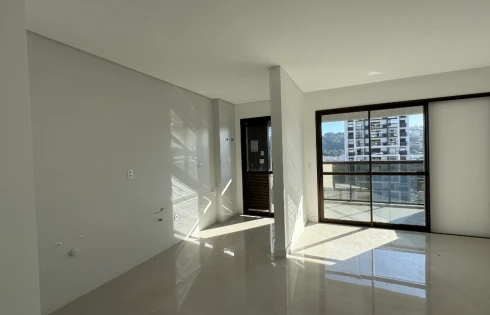 Apartamento em Kobrasol, São José