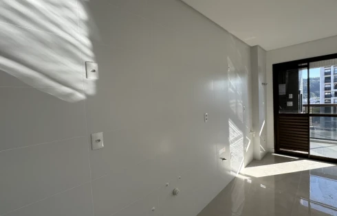 Apartamento em Kobrasol, São José