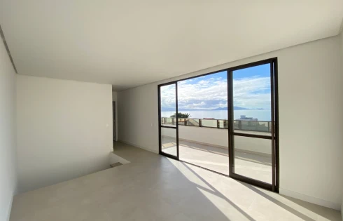 Cobertura em Balneário do Estreito, Florianópolis
