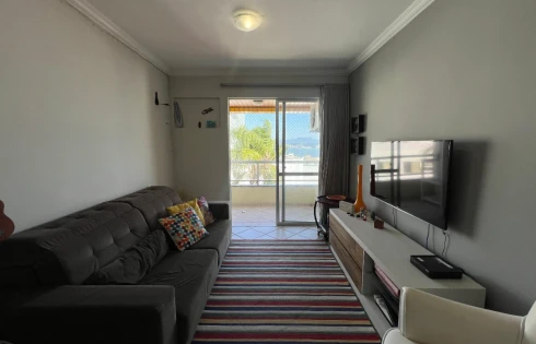 Apartamento em Bom Abrigo, Florianópolis