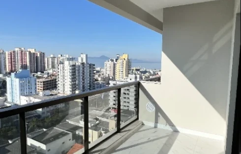 Apartamento em Kobrasol, São José