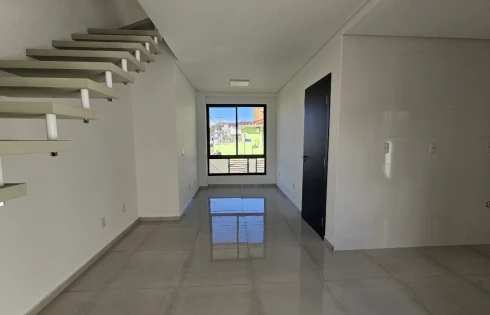 Sobrado geminado em Bela Vista, Palhoça