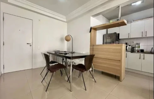 Apartamento em Coqueiros, Florianópolis