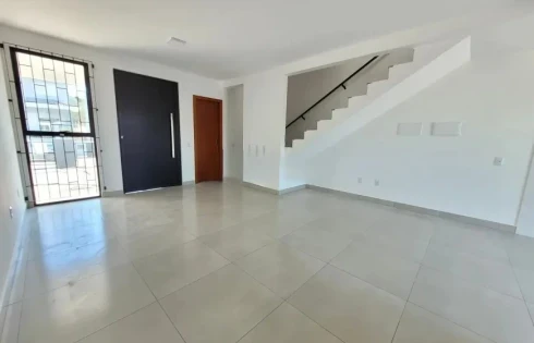 Sobrado geminado em Serraria, São José