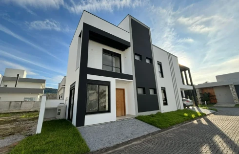 Casa em Beira Rio, Biguaçu