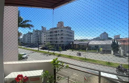 Apartamento em Capoeiras, Florianópolis