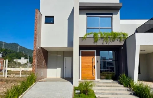 Casa em Beira Rio, Biguaçu