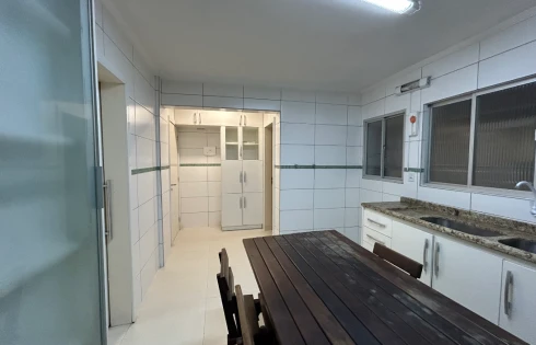Apartamento em Ponta de Baixo, São José