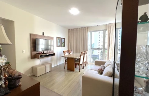 Apartamento com 2 quartos em Centro, Florianópolis