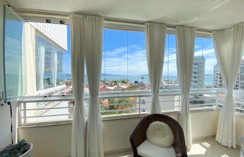 Apartamento em Balneário, Florianópolis