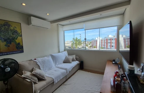 Apartamento em Capoeiras, Florianópolis