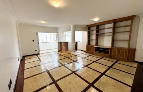 Apartamento em Agronômica, Florianópolis