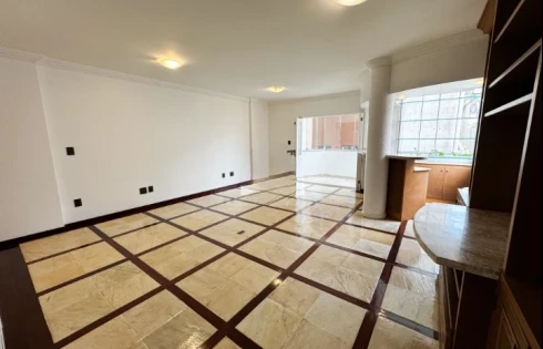 Apartamento em Agronômica, Florianópolis