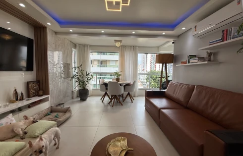 Apartamento com 3 quartos em Kobrasol, São José