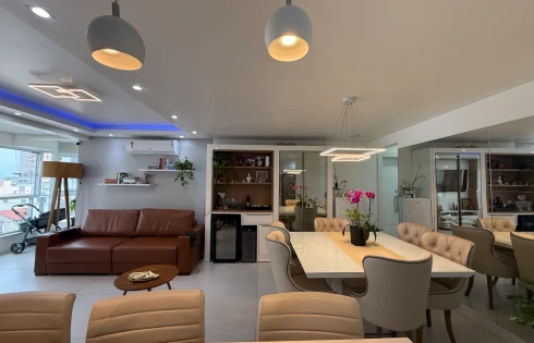 Apartamento em Kobrasol, São José