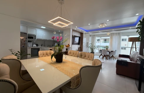 Apartamento em Kobrasol, São José