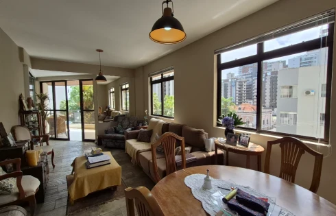 Apartamento em Agronômica, Florianópolis