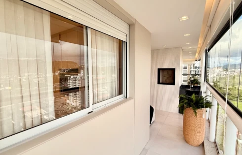 Apartamento em Kobrasol, São José