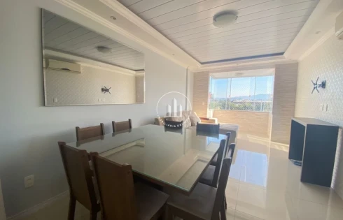 Apartamento em Capoeiras, Florianópolis
