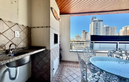 Apartamento em Kobrasol, São José