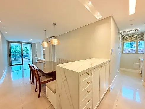 Apartamento com 2 quartos em Centro, Florianópolis