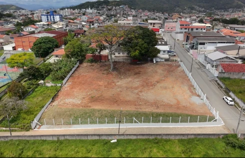Terreno em Serraria, São José