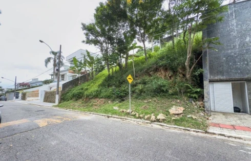Terreno em Bosque das Mansões, São José