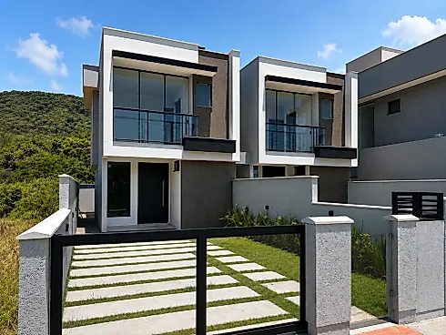 Sobrado geminado em Forquilhas, São José