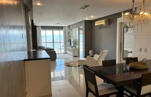Apartamento em Agronômica, Florianópolis