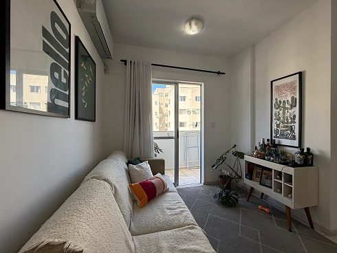 Apartamento em Ponta de Baixo, São José