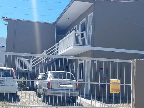 Prédio em Caminho Novo, Palhoça