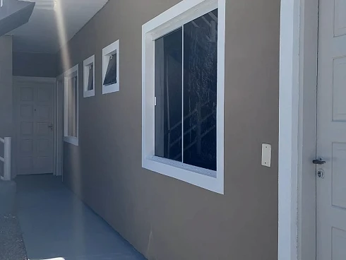 Prédio em Caminho Novo, Palhoça