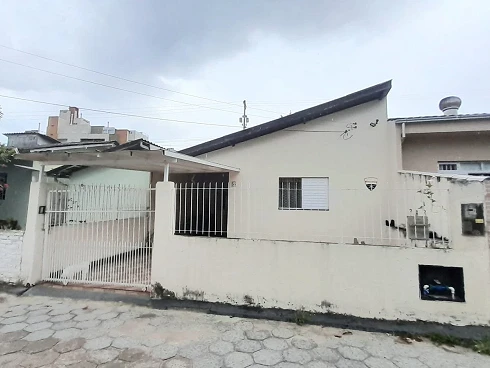 Casa com 3 quartos em Trindade, Florianópolis