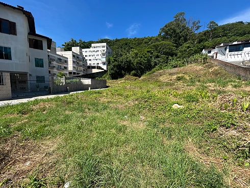 Terreno em Ponta de Baixo, São José