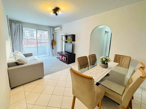 Apartamento em Capoeiras, Florianópolis